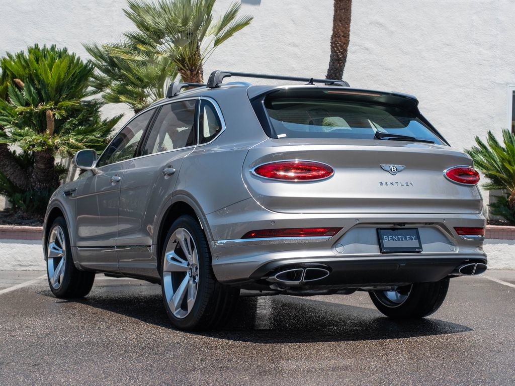 New 2026 Bentley Bentayga AWD/4WD image 3