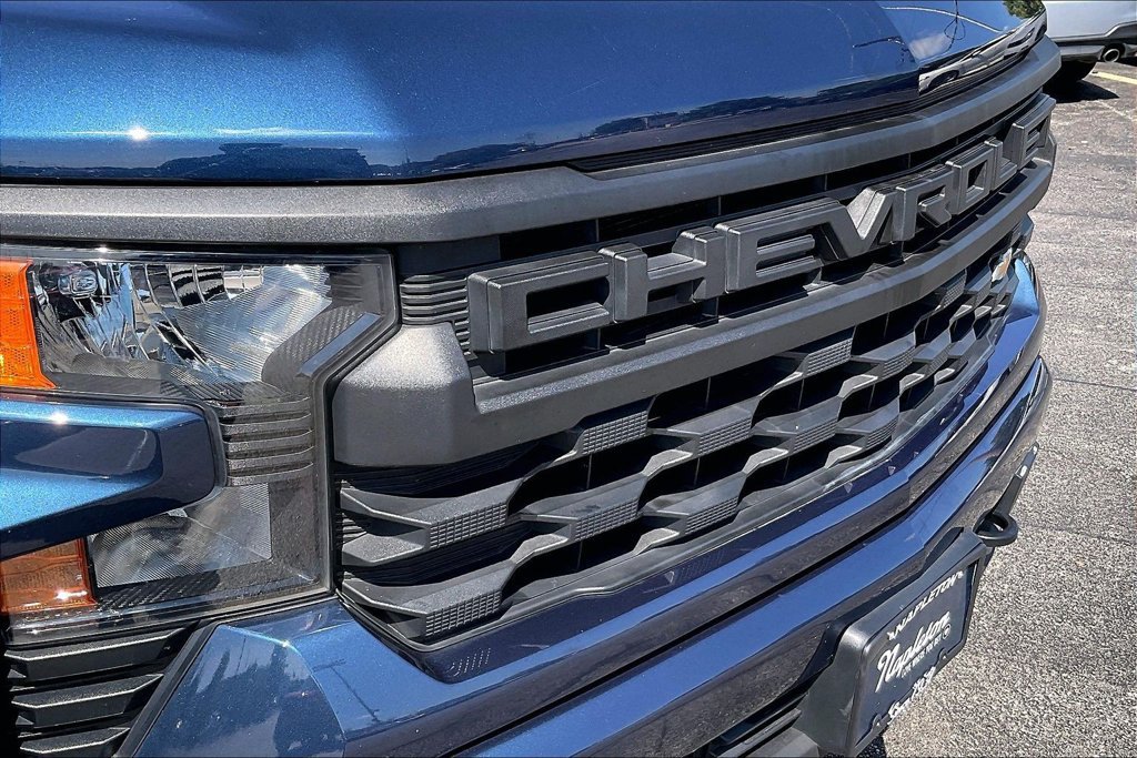 Used 2022 Chevrolet Silverado 1500 Custom AWD/4WD image 35