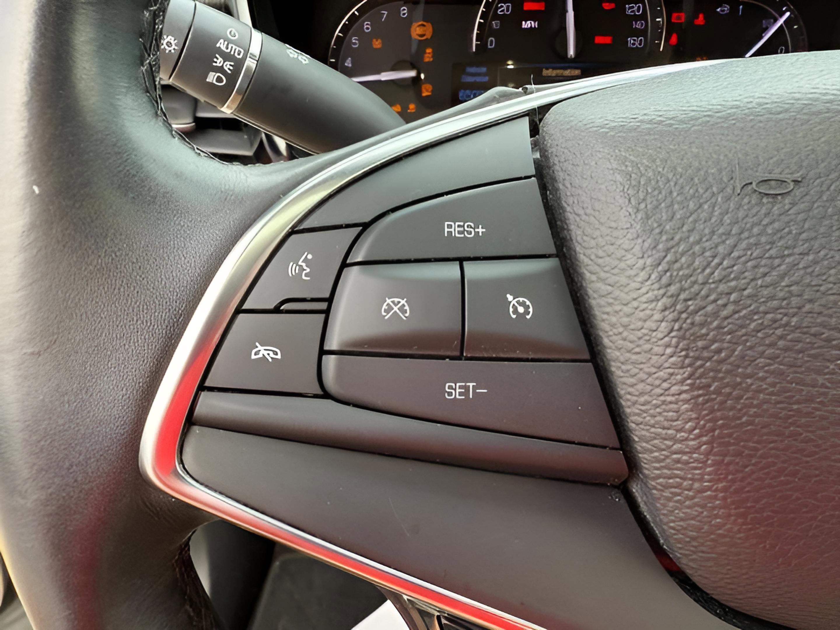 Used 2017 Cadillac XT5 Luxury image 19