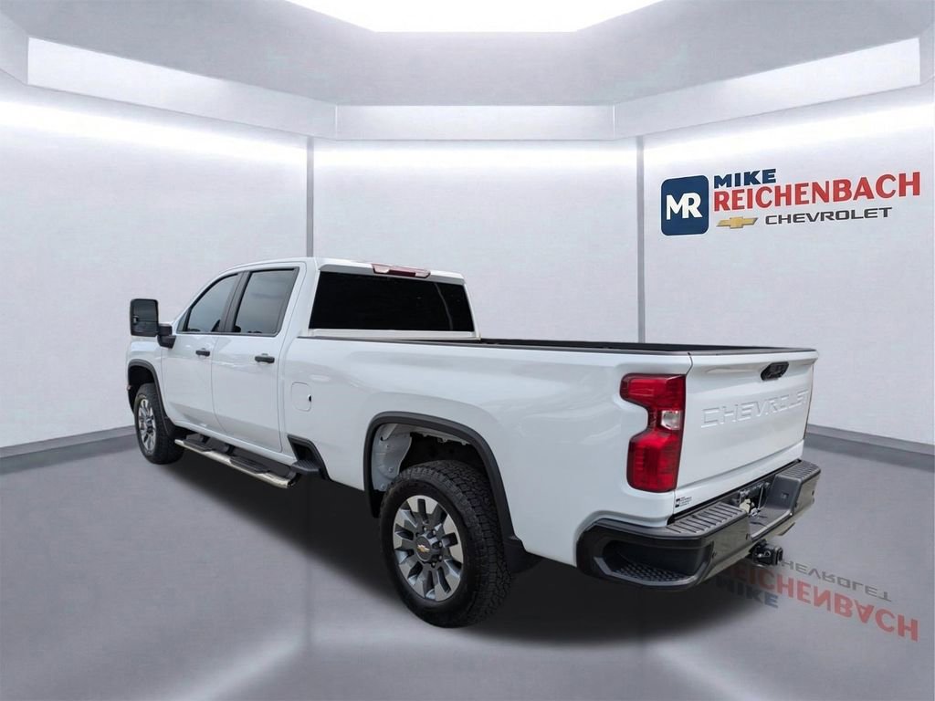 Used 2024 Chevrolet Silverado 2500 Custom w/ Custom Value Package AWD/4WD image 6