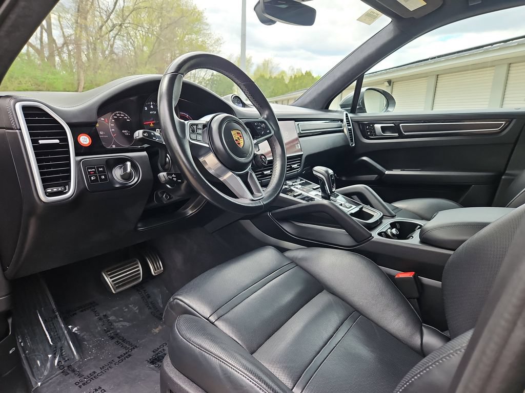 Certified 2021 Porsche Cayenne GTS AWD/4WD image 4