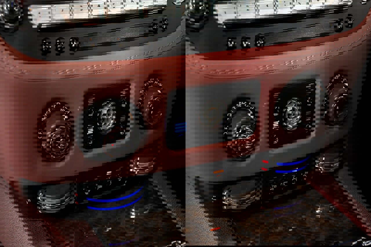 Used 2014 Rolls-Royce Wraith image 41