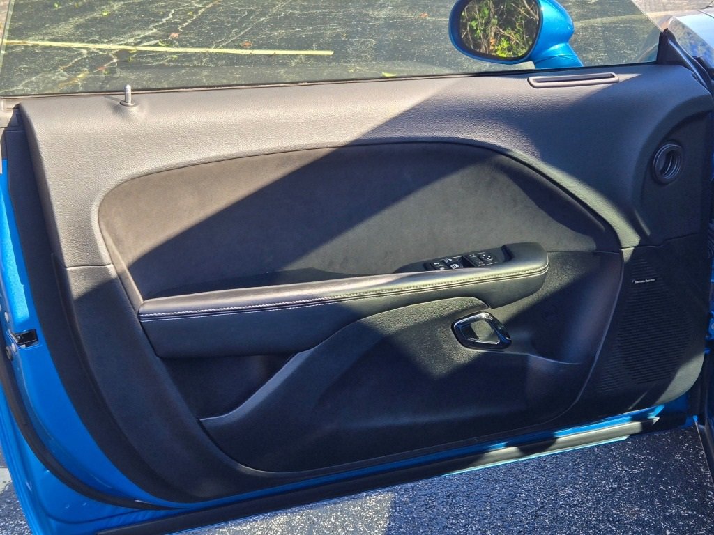 Used 2019 Dodge Challenger SRT Hellcat image 16