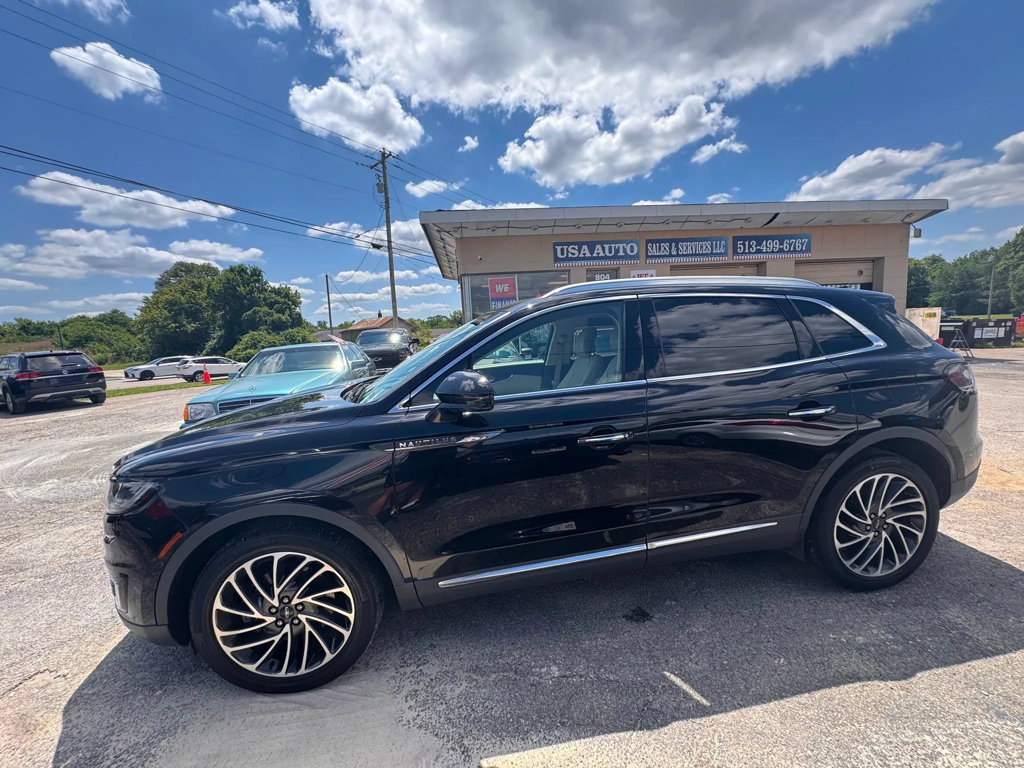 Used 2019 Lincoln Nautilus Reserve AWD/4WD image 3