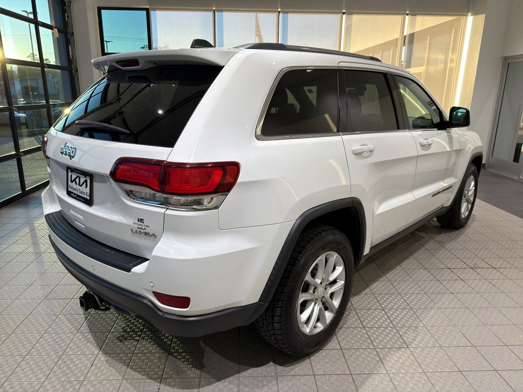 Used 2021 Jeep Grand Cherokee Laredo image 5