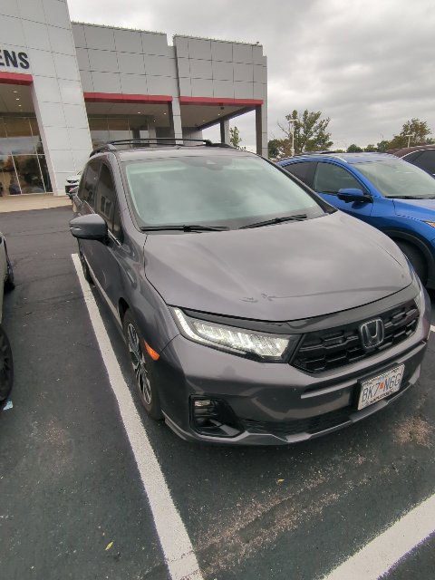 Used 2025 Honda Odyssey Elite image 3