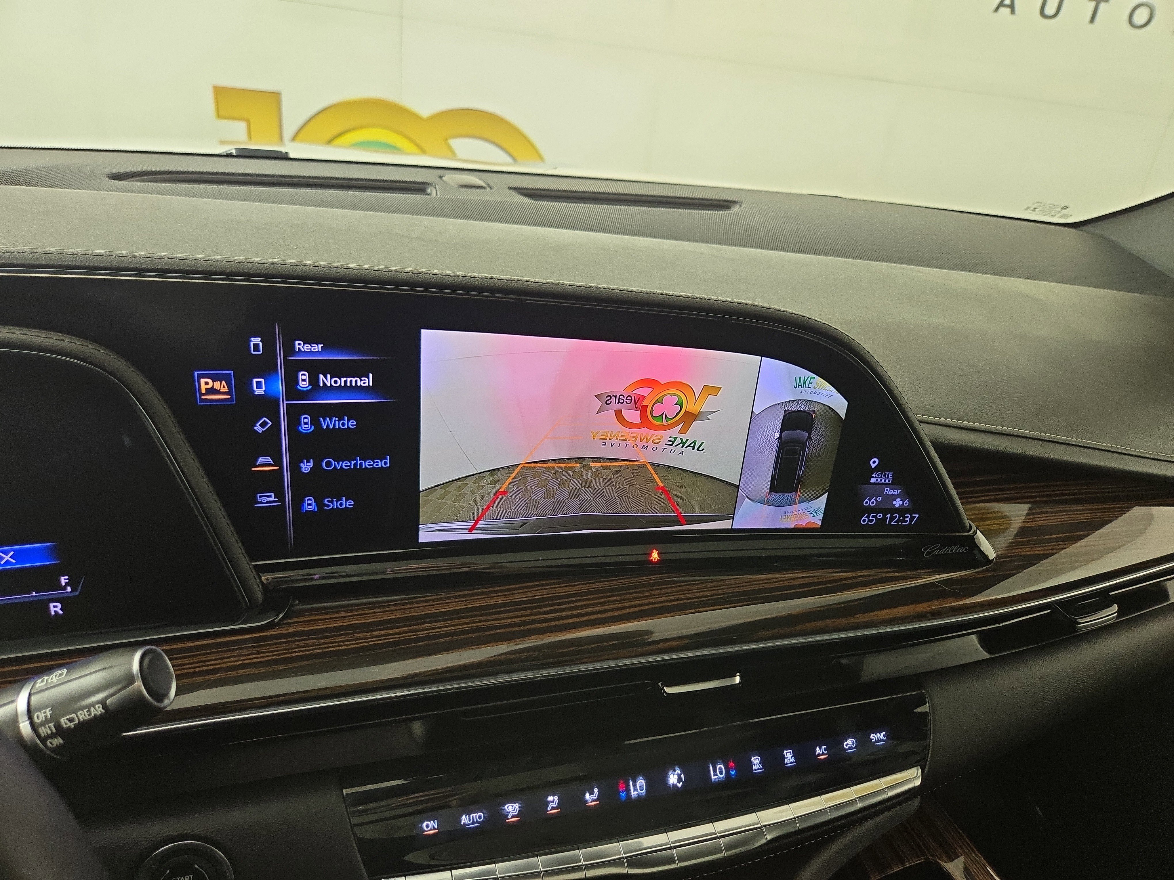 Used 2023 Cadillac Escalade ESV Premium Luxury w/ LPO, Floor Liner Package AWD/4WD image 22