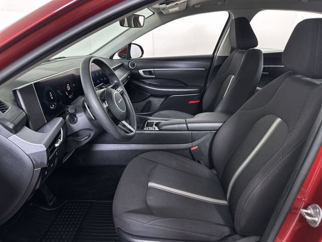 Used 2025 Hyundai Sonata SEL FWD image 20