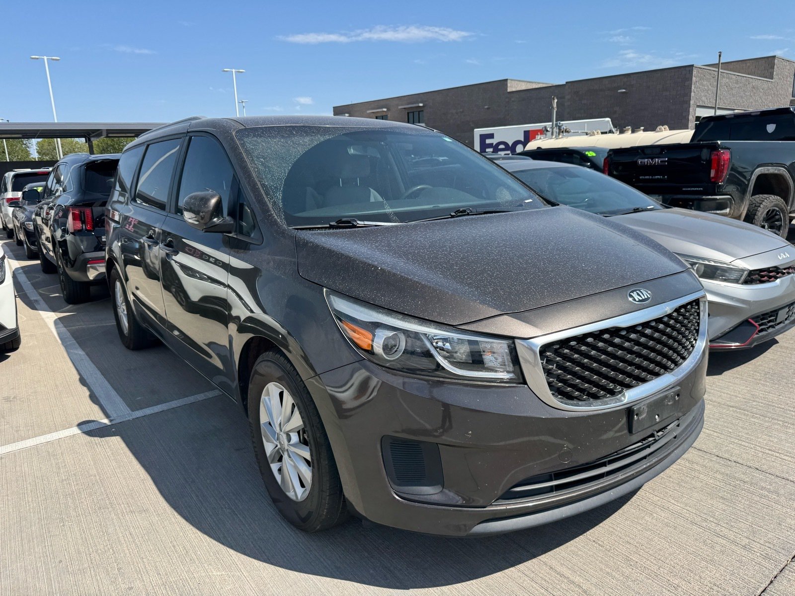Used 2016 Kia Sedona LX w/ Option Group 020 FWD image 5
