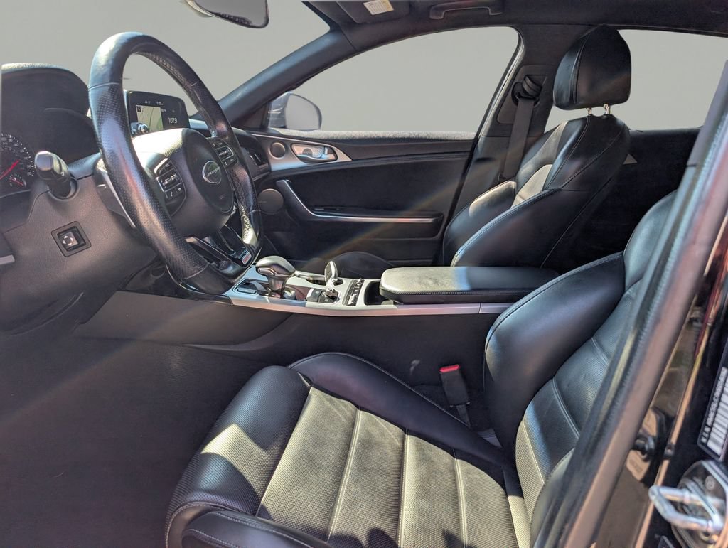 Used 2019 Kia Stinger GT2 AWD/4WD image 17