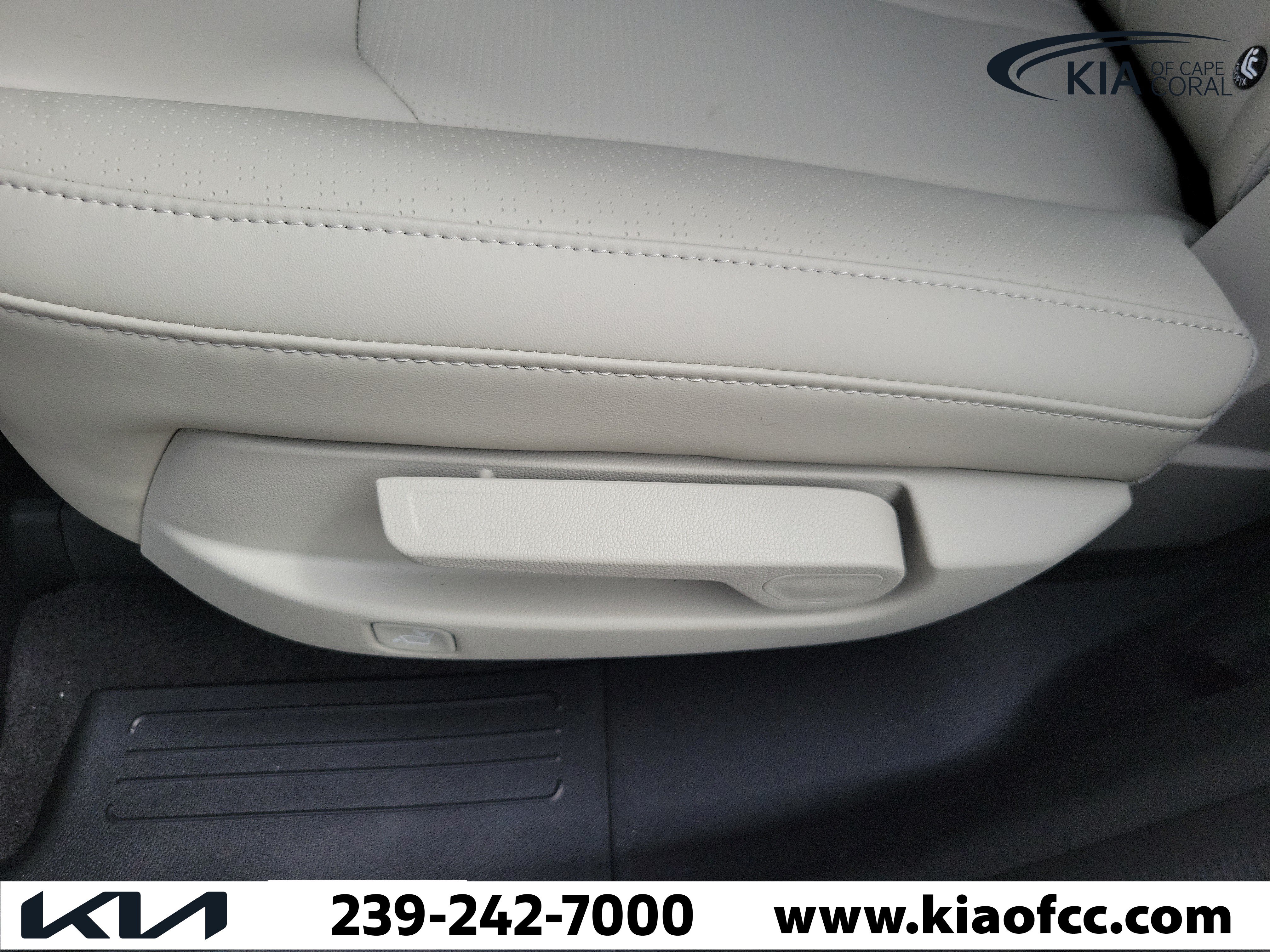 New 2026 Kia Sorento S FWD image 14