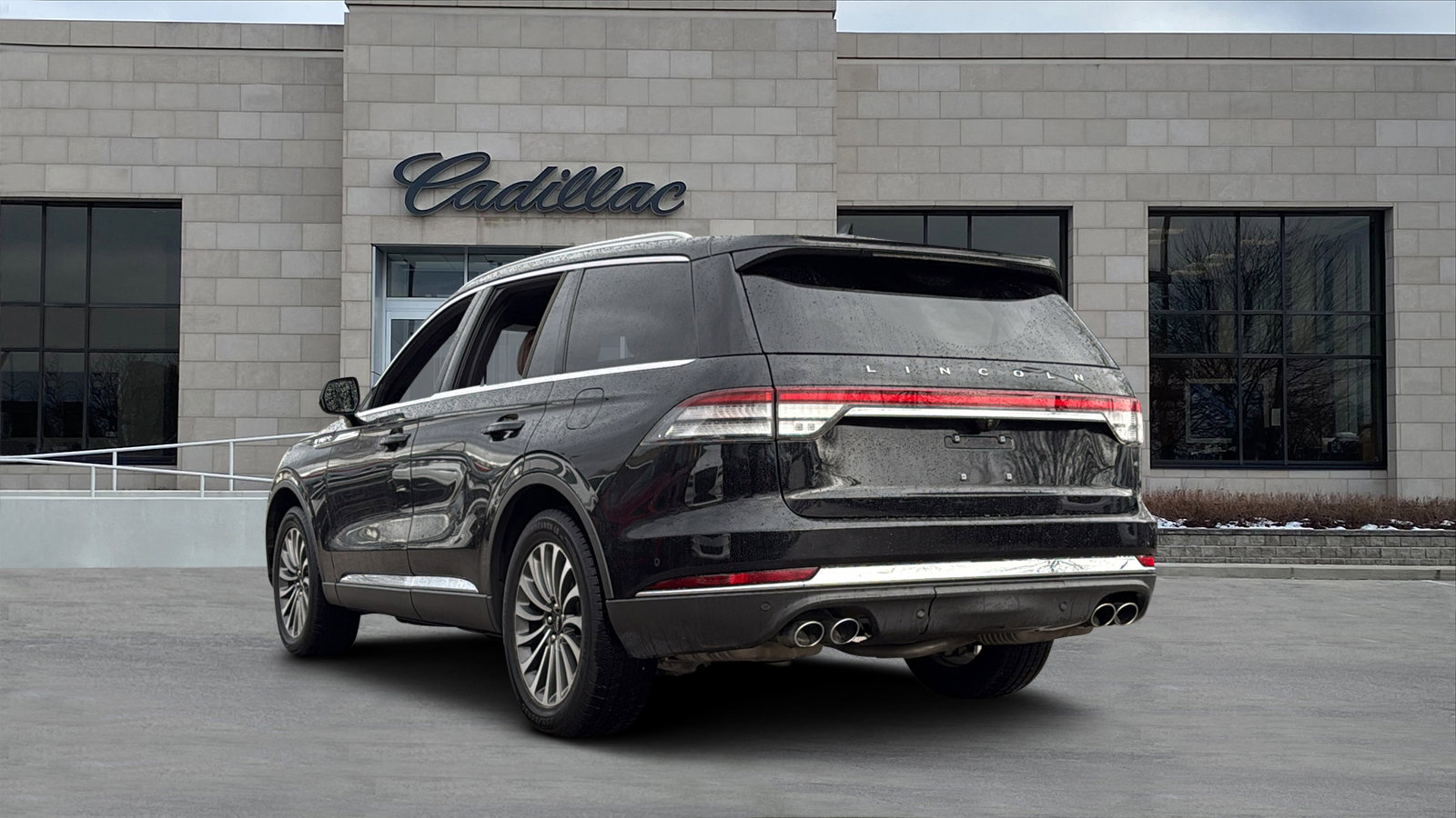Used 2020 Lincoln Aviator Reserve w/ Equipment Group 201A image 4