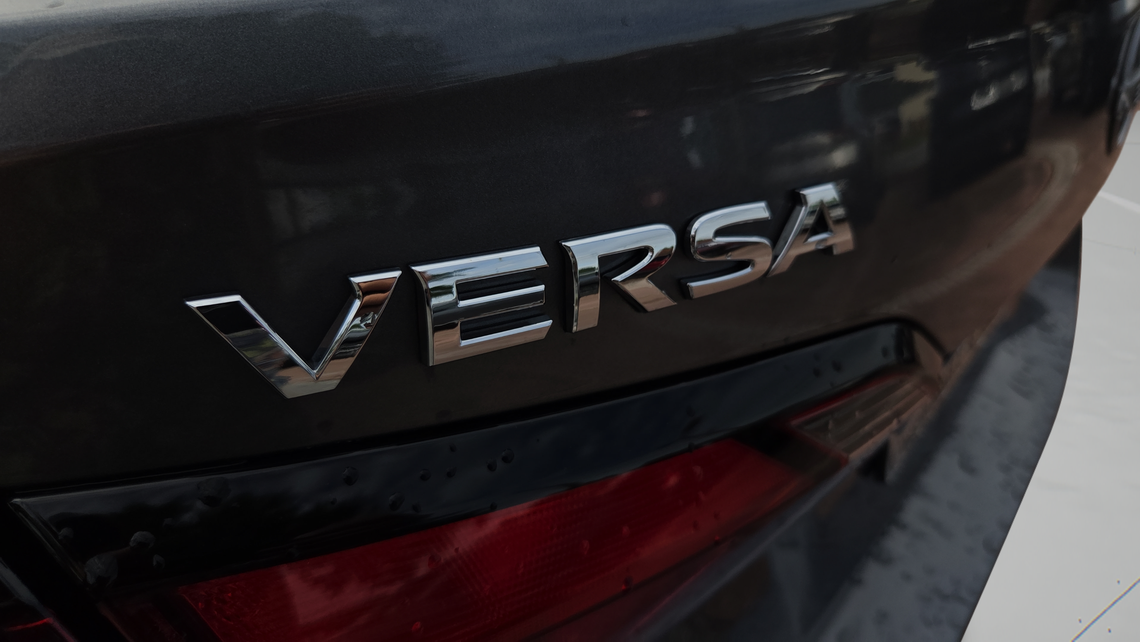 Used 2024 Nissan Versa S w/ S Plus Package FWD image 31