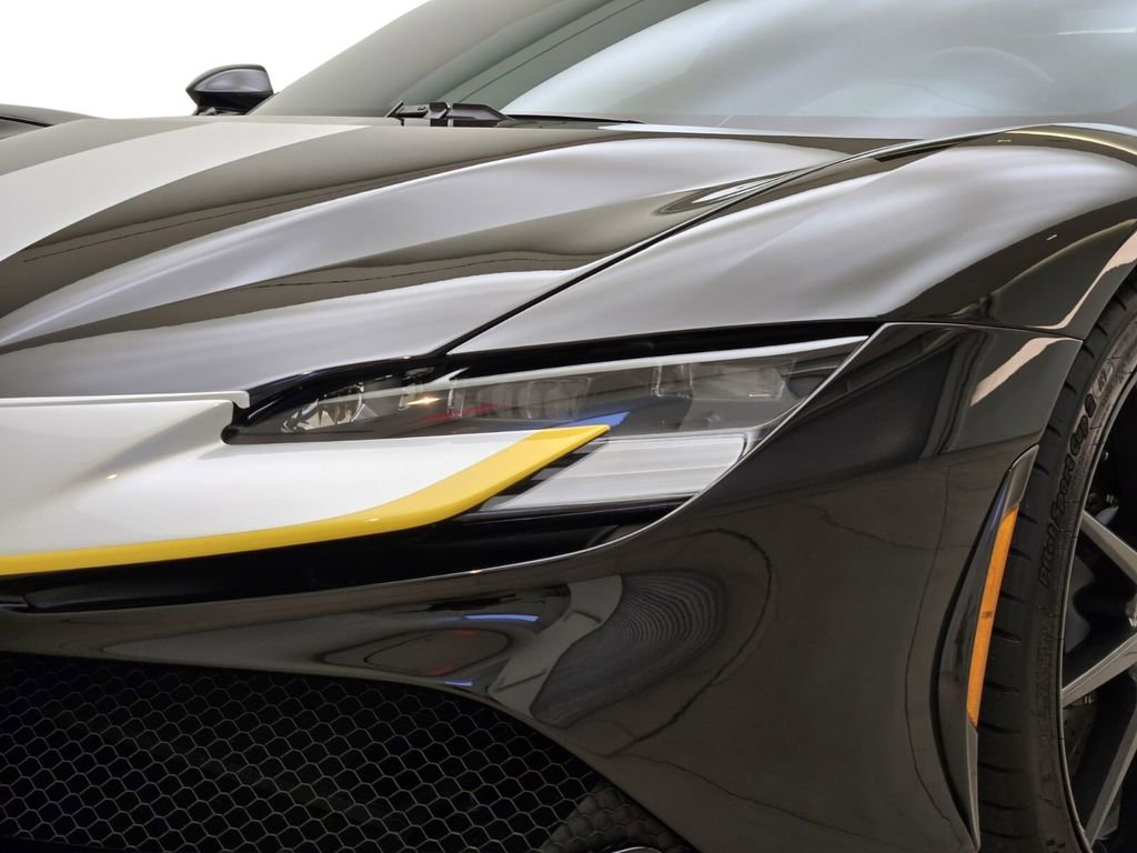 Used 2022 Ferrari SF90 Stradale image 5
