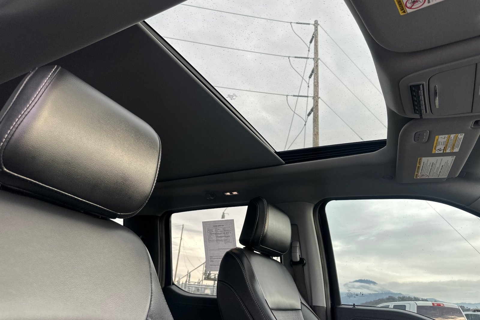 Used 2024 Ford F350 Lariat w/ Sport Appearance Package image 17