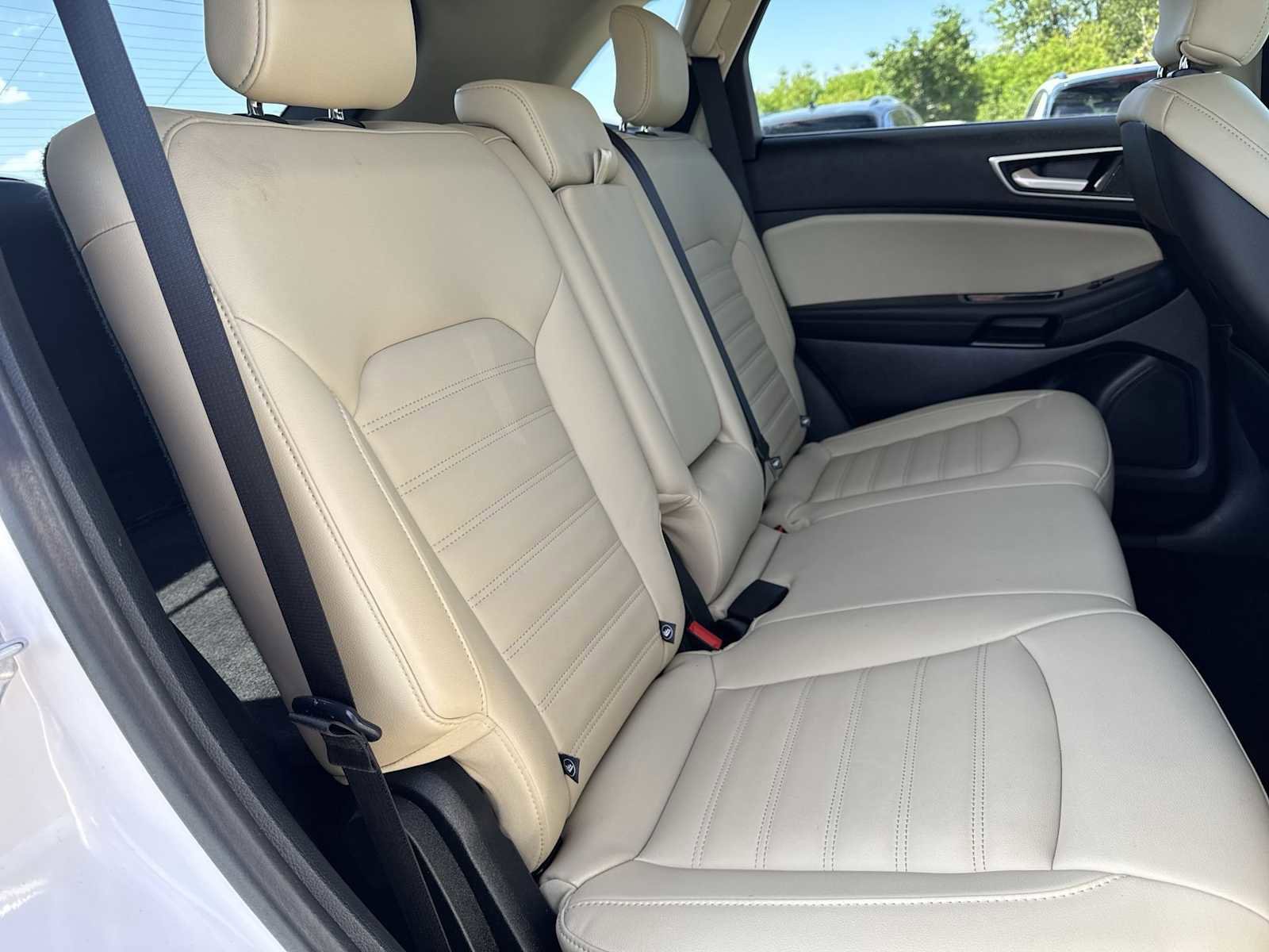 Used 2019 Ford Edge SEL w/ Equipment Group 201A FWD image 20
