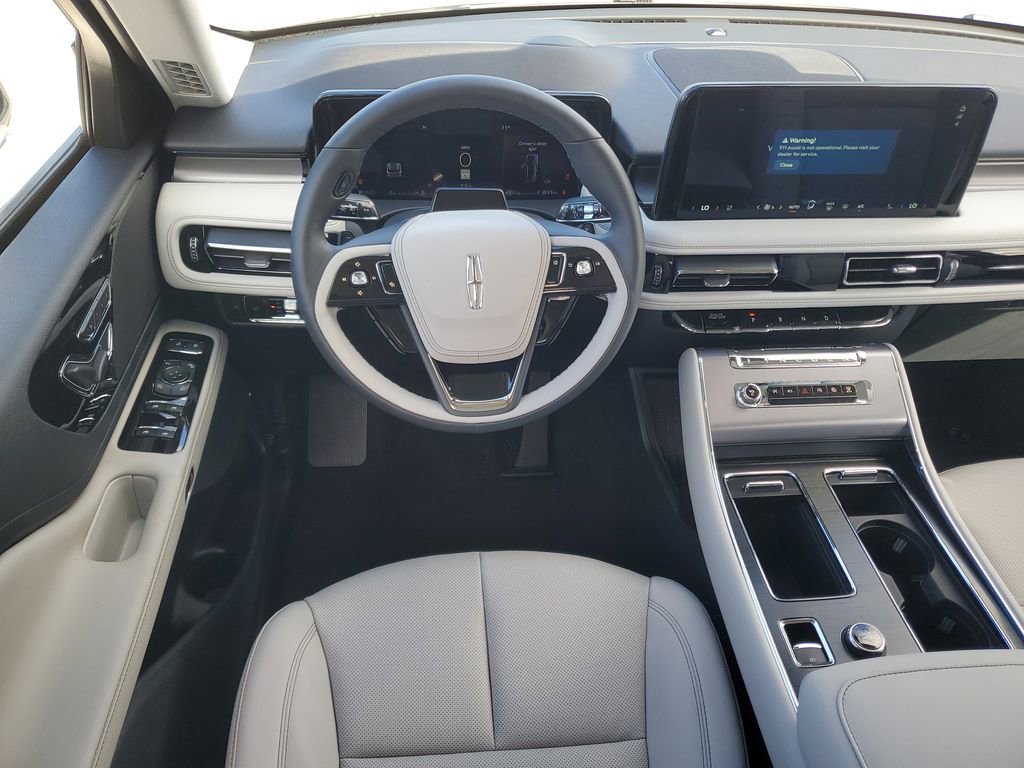 New 2026 Lincoln Aviator 2WD image 15