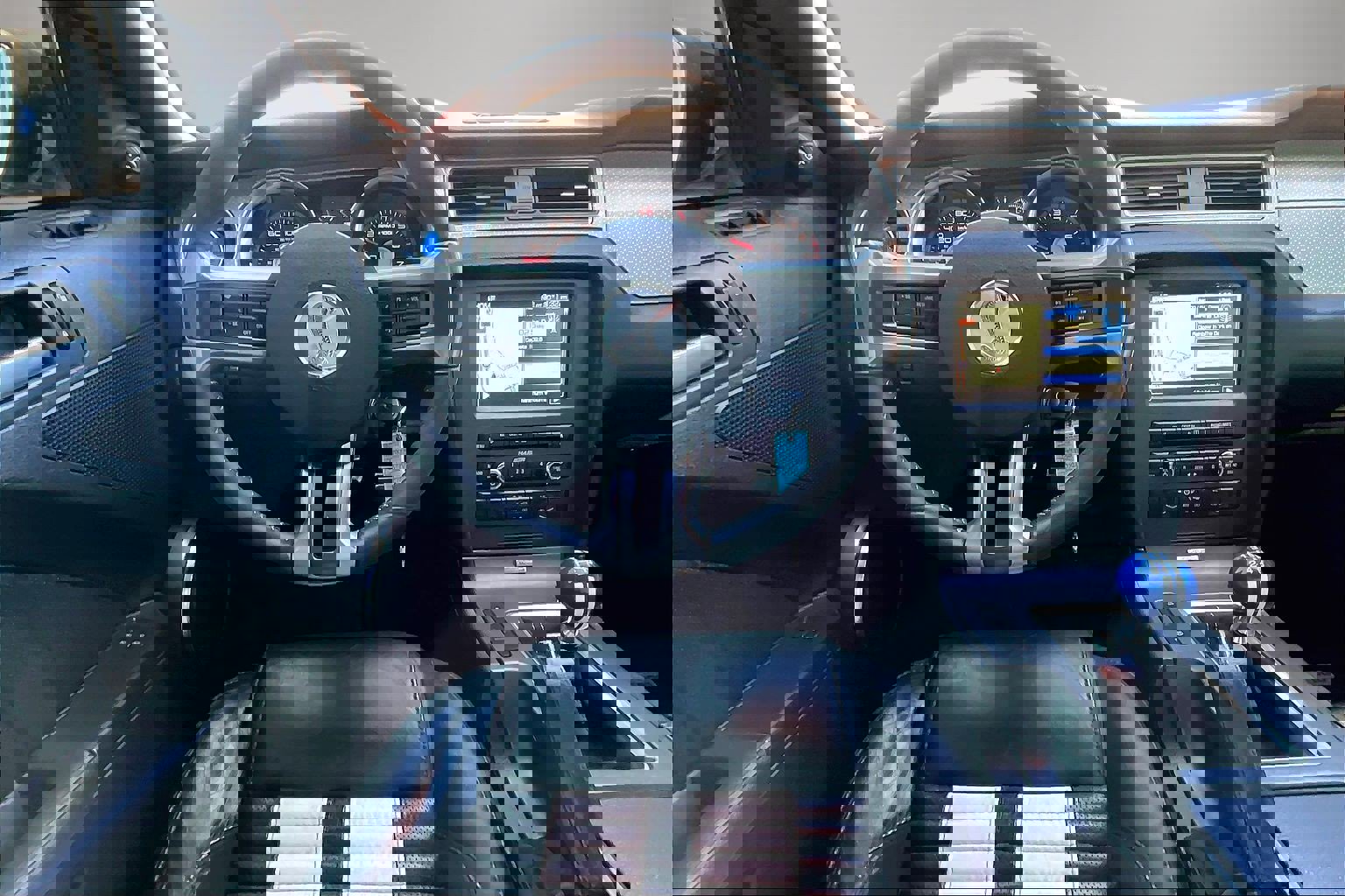 Used 2012 Ford Mustang Shelby GT500 w/ Electronics Pkg image 8