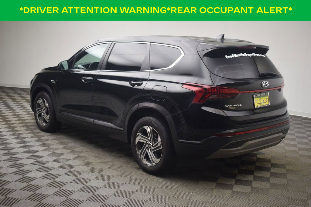 Used 2021 Hyundai Santa Fe SE FWD image 4