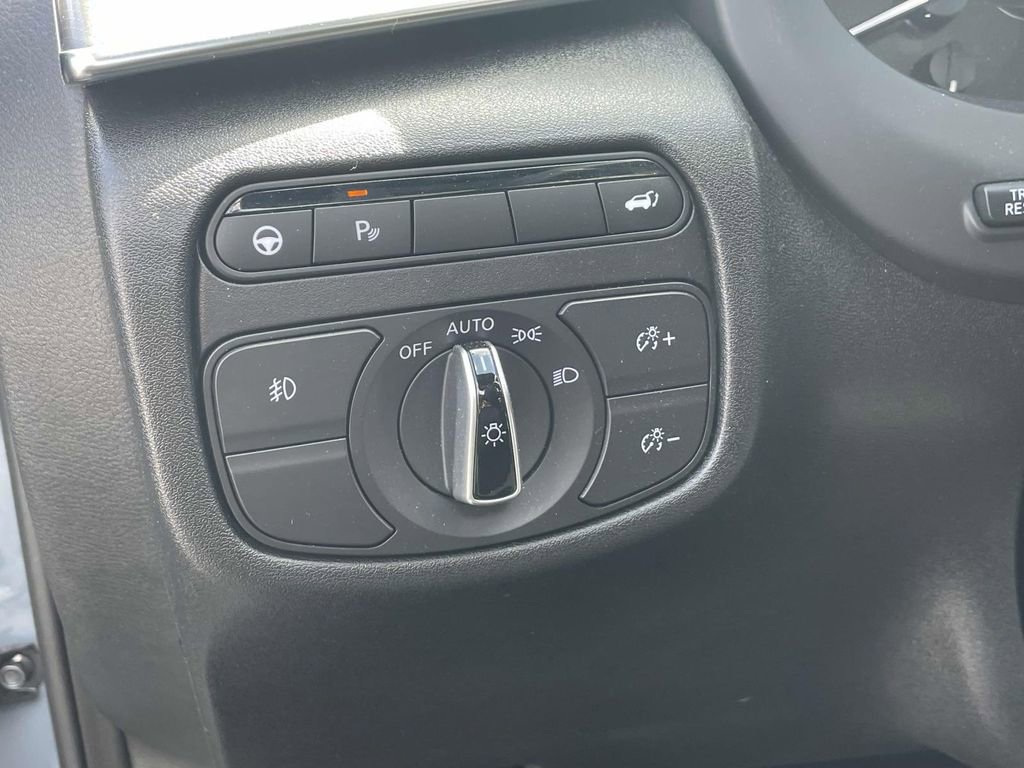 Used 2023 INFINITI QX55 Essential image 20