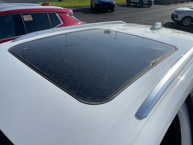 Used 2024 Chevrolet Equinox EV LT image 3