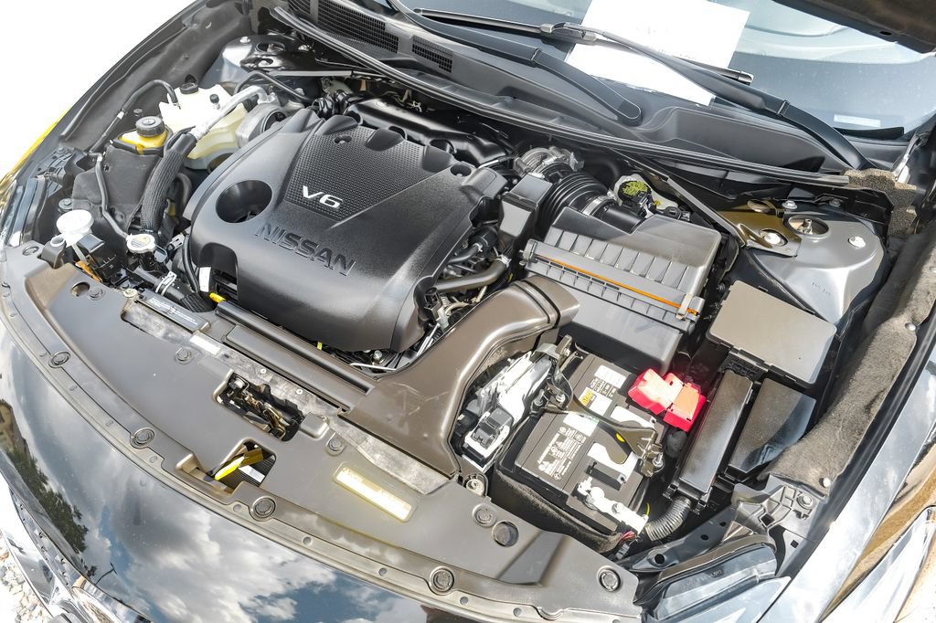 Used 2021 Nissan Maxima 3.5 SV w/ Floor Mat Group FWD image 45
