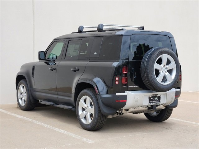 New 2024 Land Rover Defender 110 S image 3
