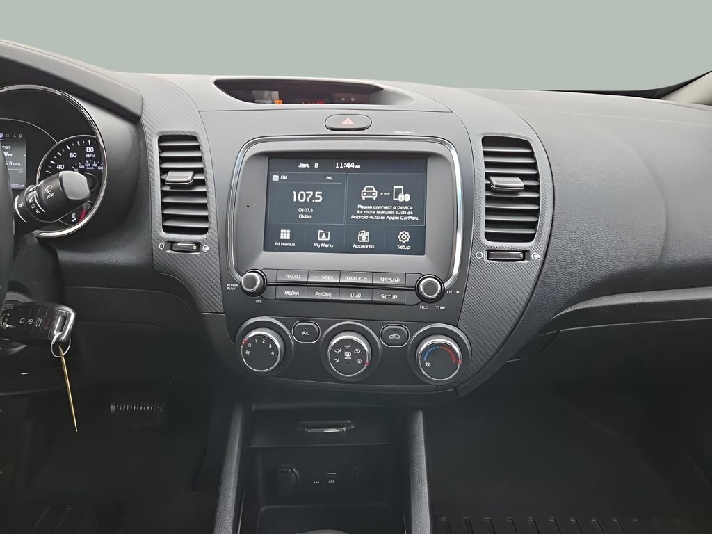 Used 2018 Kia Forte S image 11