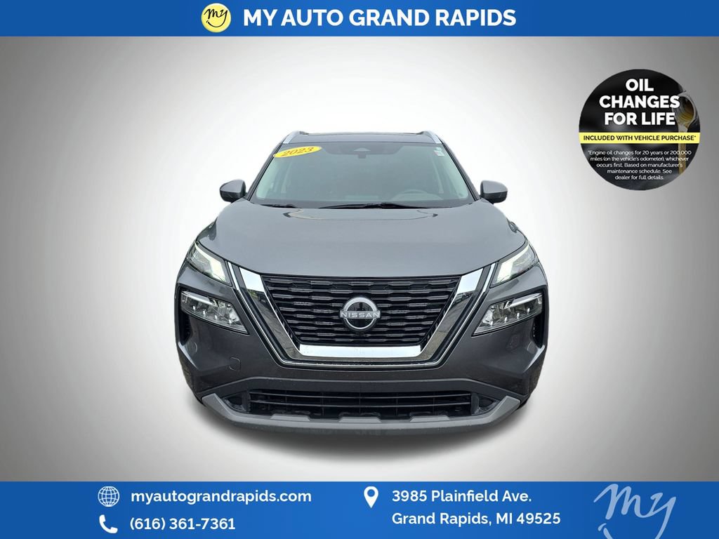 Used 2023 Nissan Rogue SV w/ SV Premium B Package AWD/4WD image 2