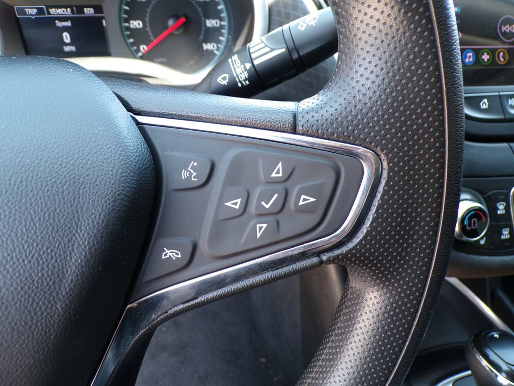 Used 2020 Chevrolet Malibu LT FWD image 30