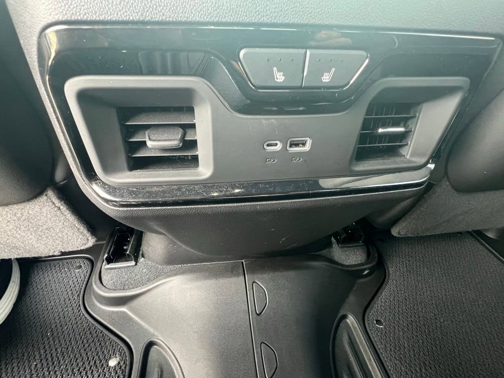 Used 2024 GMC Sierra 1500 AT4X image 18