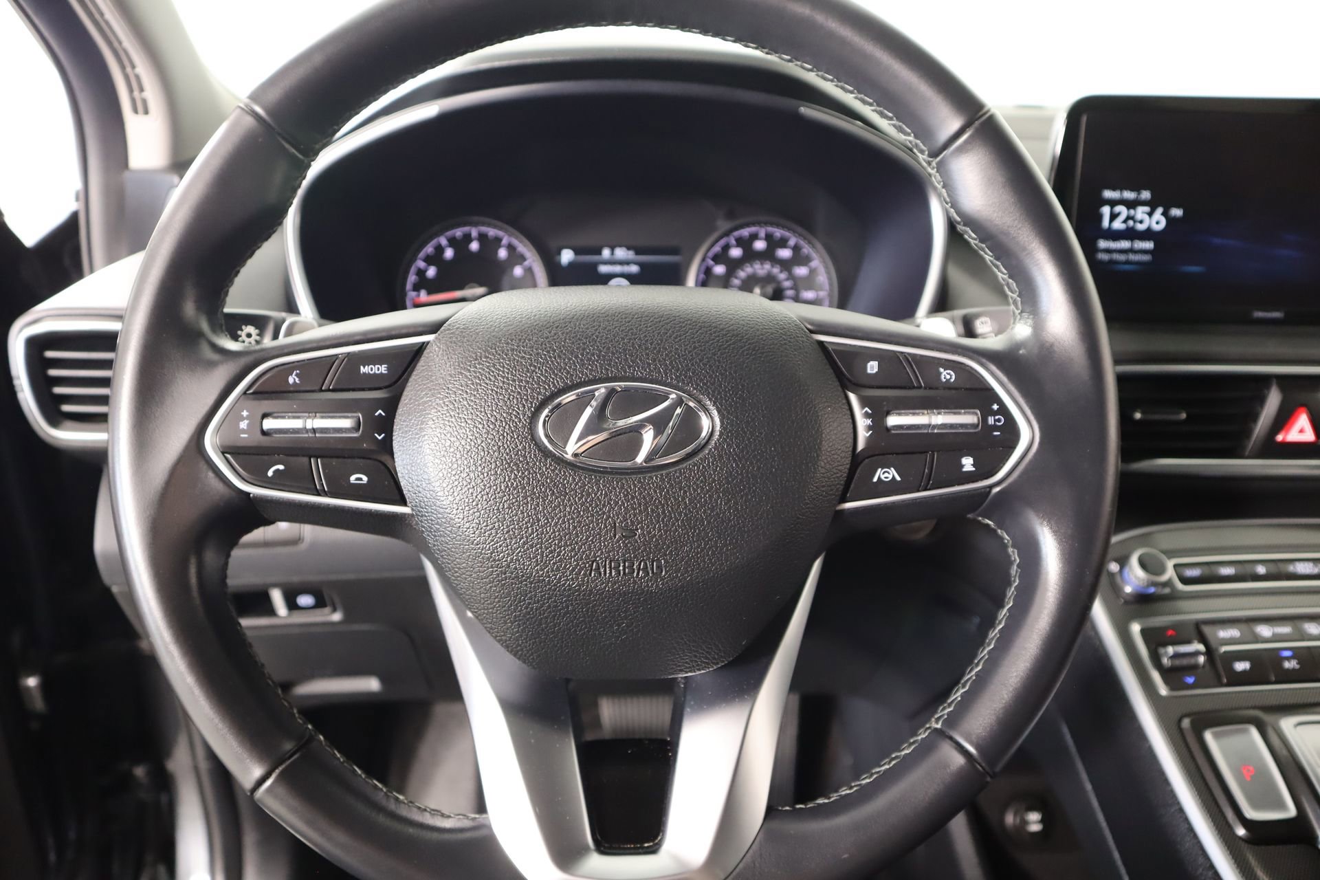 Used 2023 Hyundai Santa Fe SEL FWD image 3