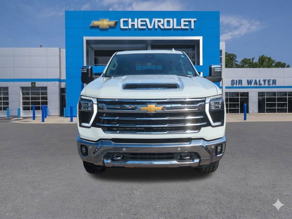 Used 2024 Chevrolet Silverado 2500 LTZ w/ LTZ Premium Package image 9