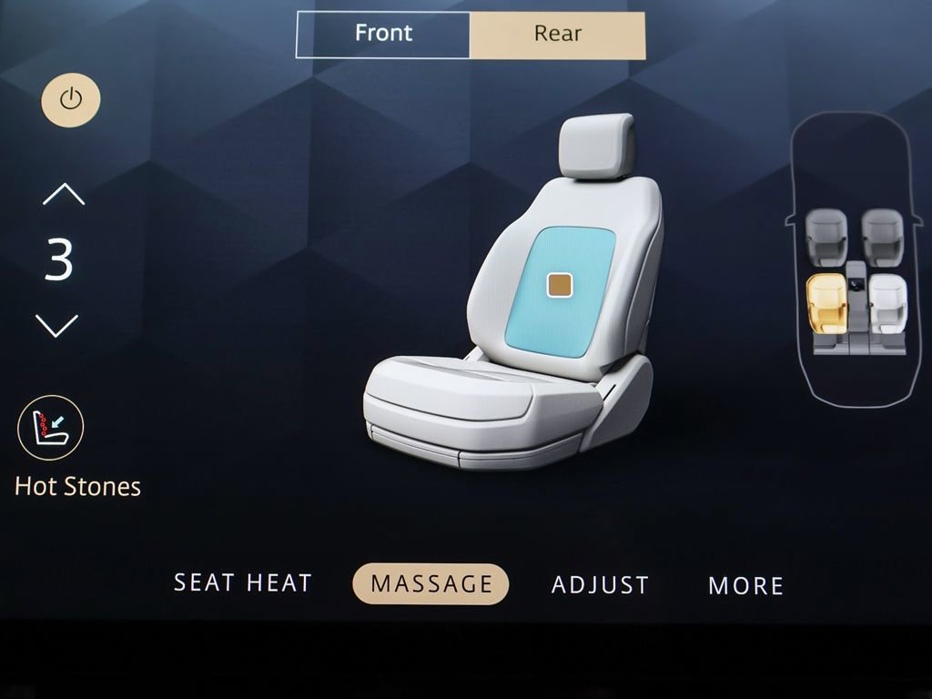 Used 2023 Land Rover Range Rover Long Wheelbase Autobiography image 55