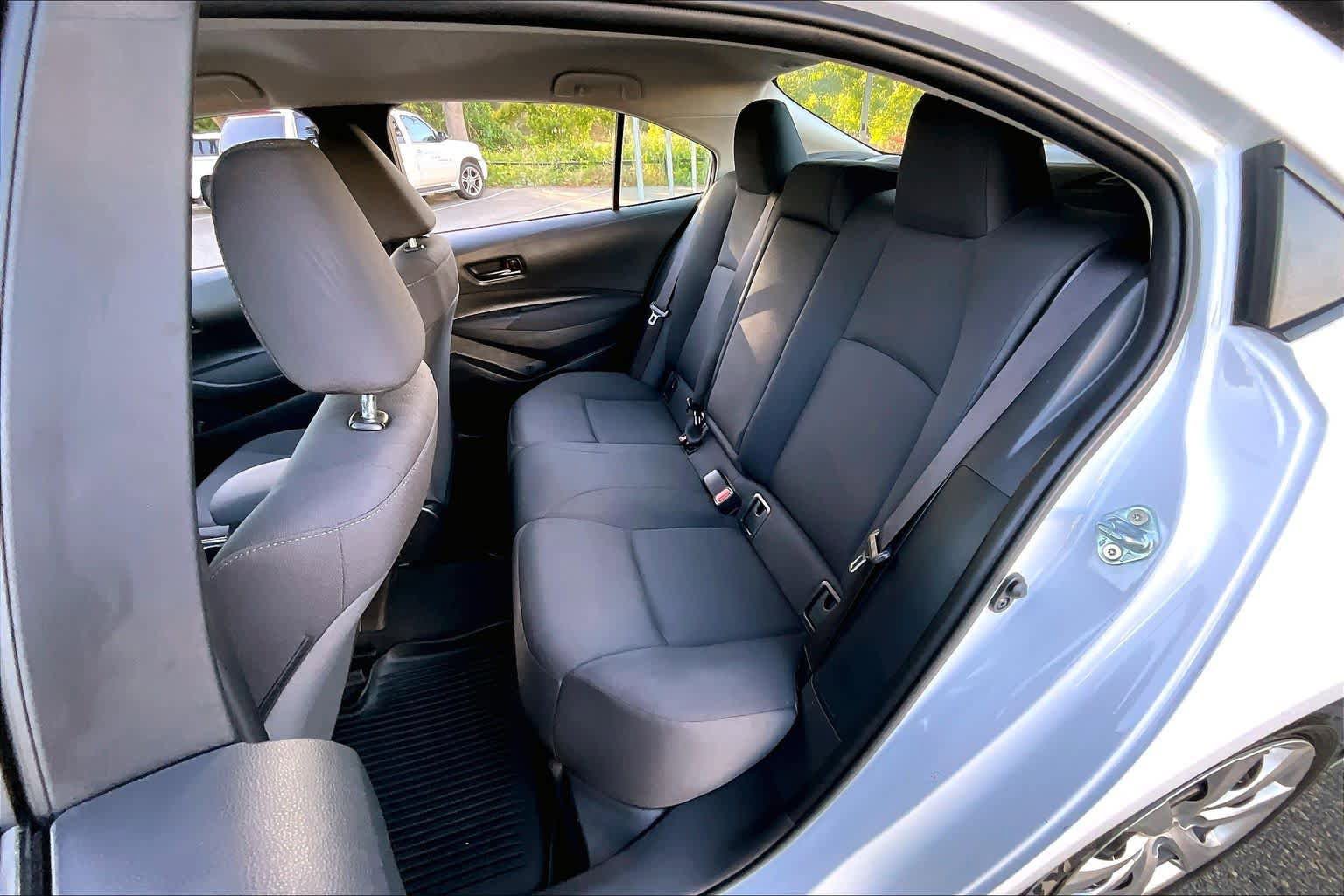 Used 2024 Toyota Corolla LE FWD image 20