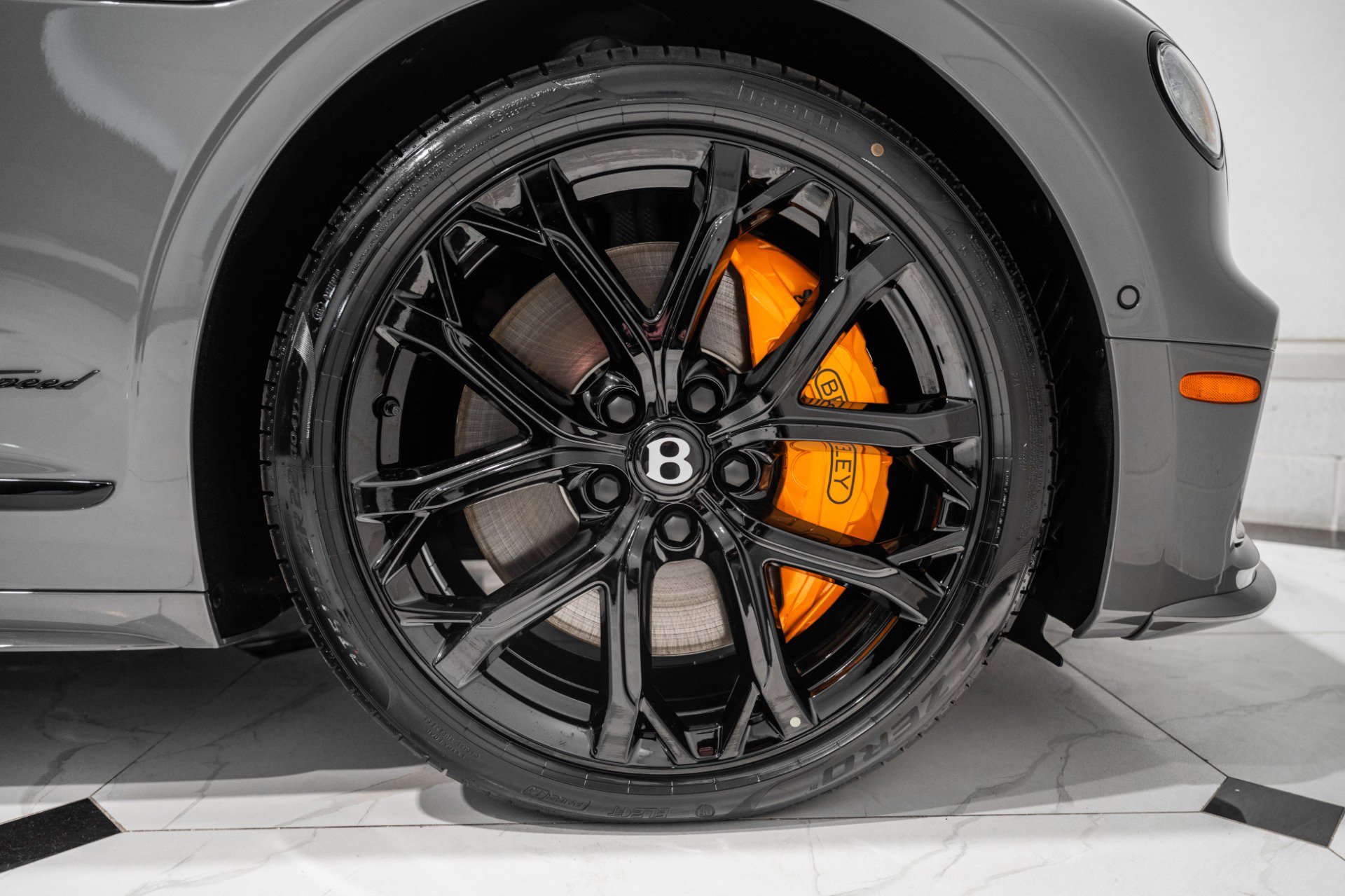 New 2026 Bentley Flying Spur Plug-In Hybrid image 17