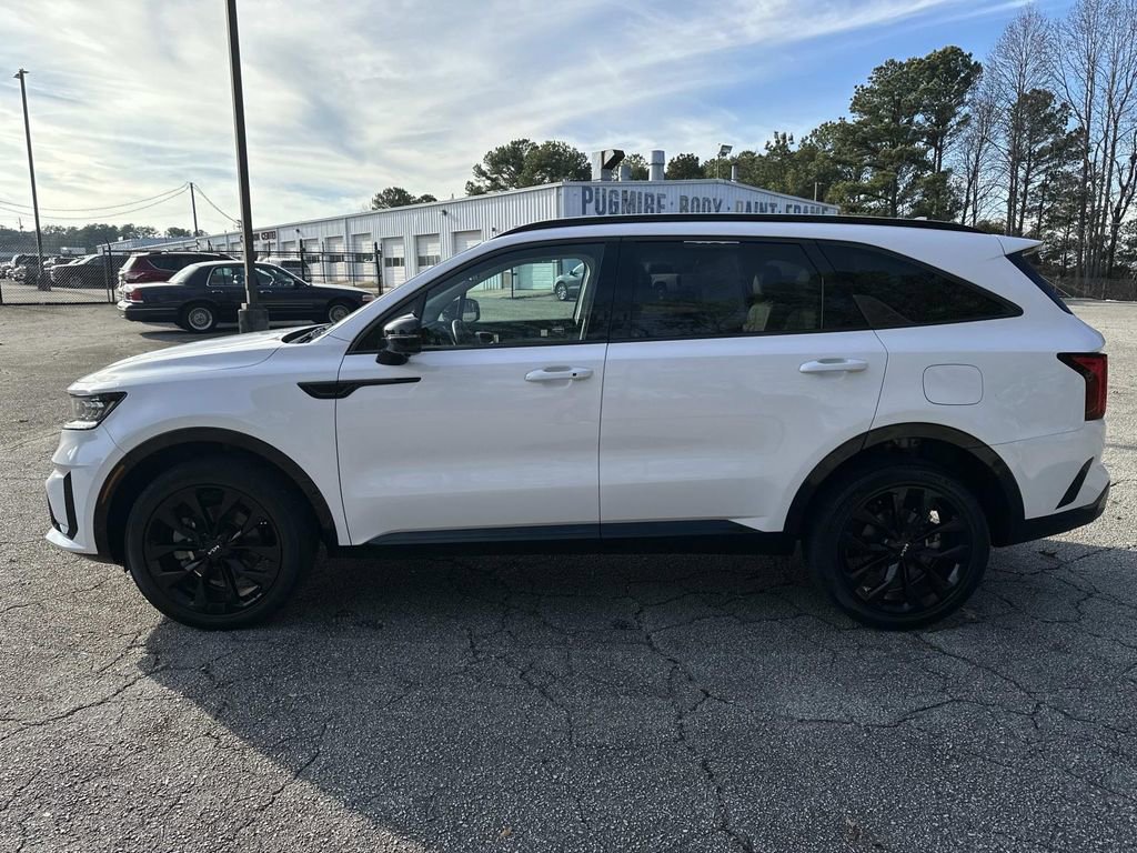 Used 2023 Kia Sorento SX image 4