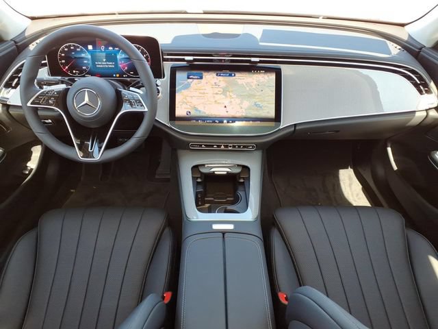 New 2026 Mercedes-Benz E 350 4MATIC Sedan image 4