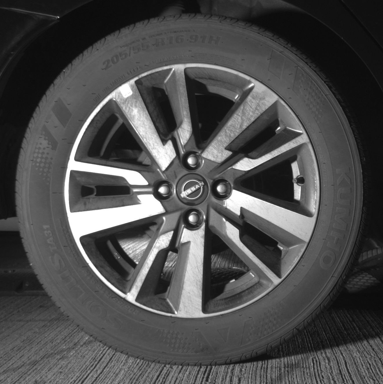 Used 2025 Nissan Versa SV image 15