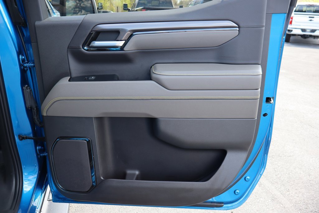 Used 2022 Chevrolet Silverado 1500 ZR2 w/ Technology Package image 29