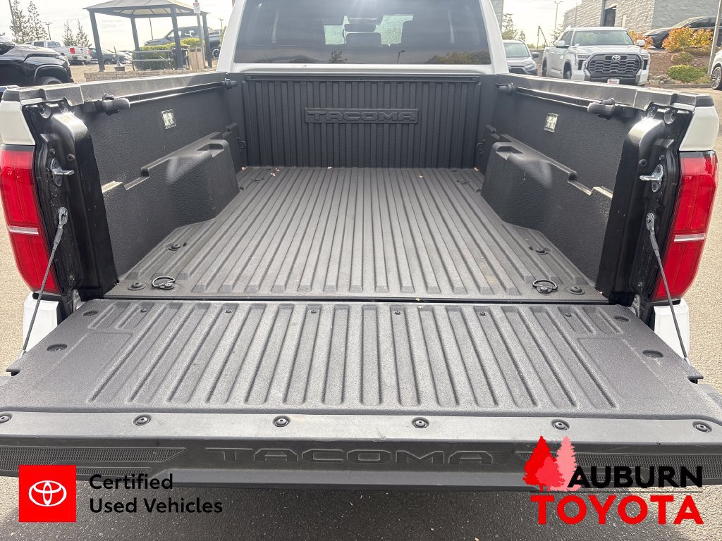Certified 2025 Toyota Tacoma SR5 AWD/4WD image 20