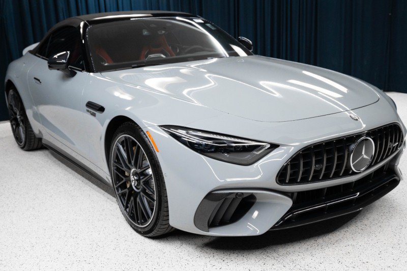 New 2026 Mercedes-Benz SL 63 AMG 4MATIC image 3