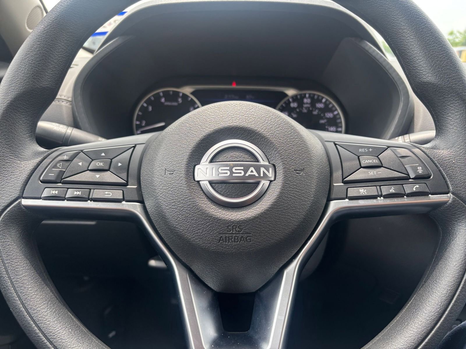 Used 2025 Nissan Sentra SV FWD image 25