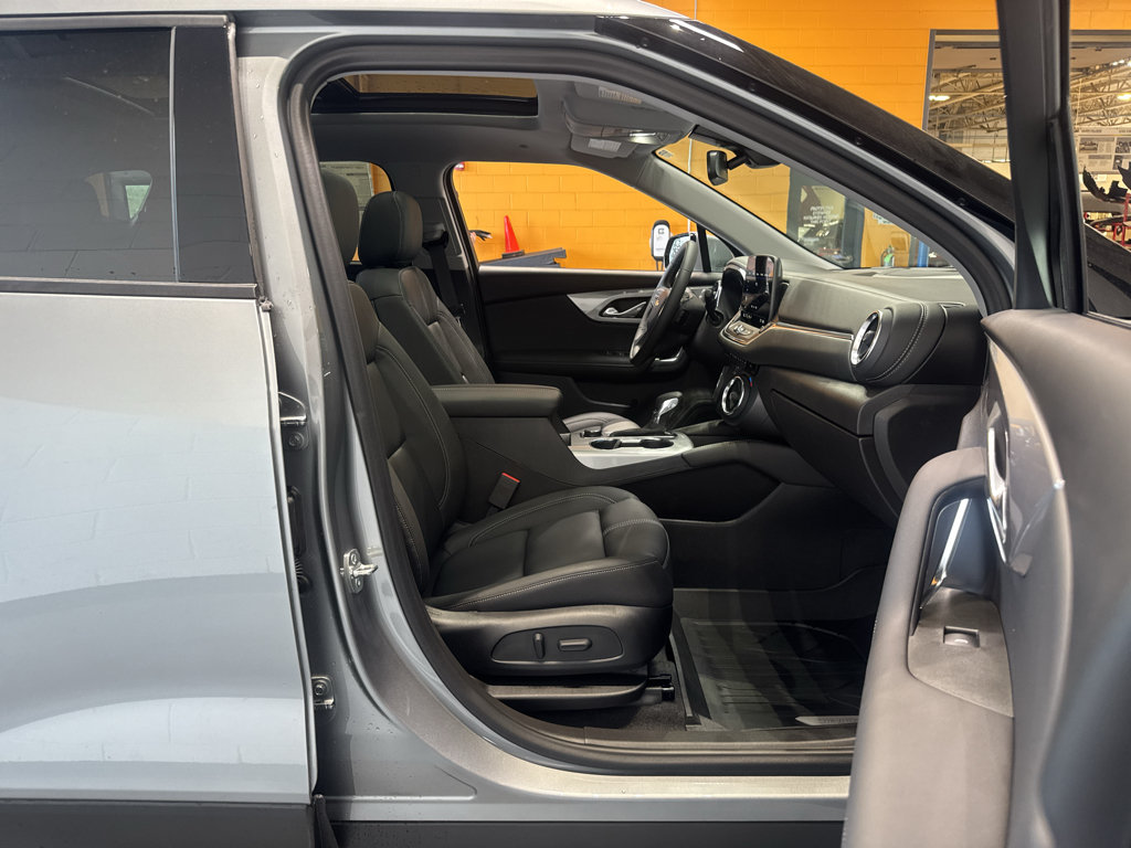New 2026 Chevrolet Blazer LT w/ LPO, Floor Liner Package AWD/4WD image 18