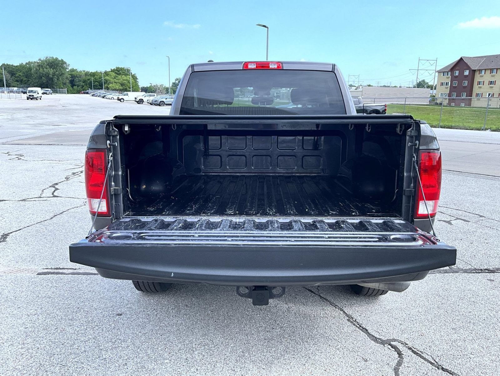 Used 2019 RAM 1500 Express AWD/4WD image 9