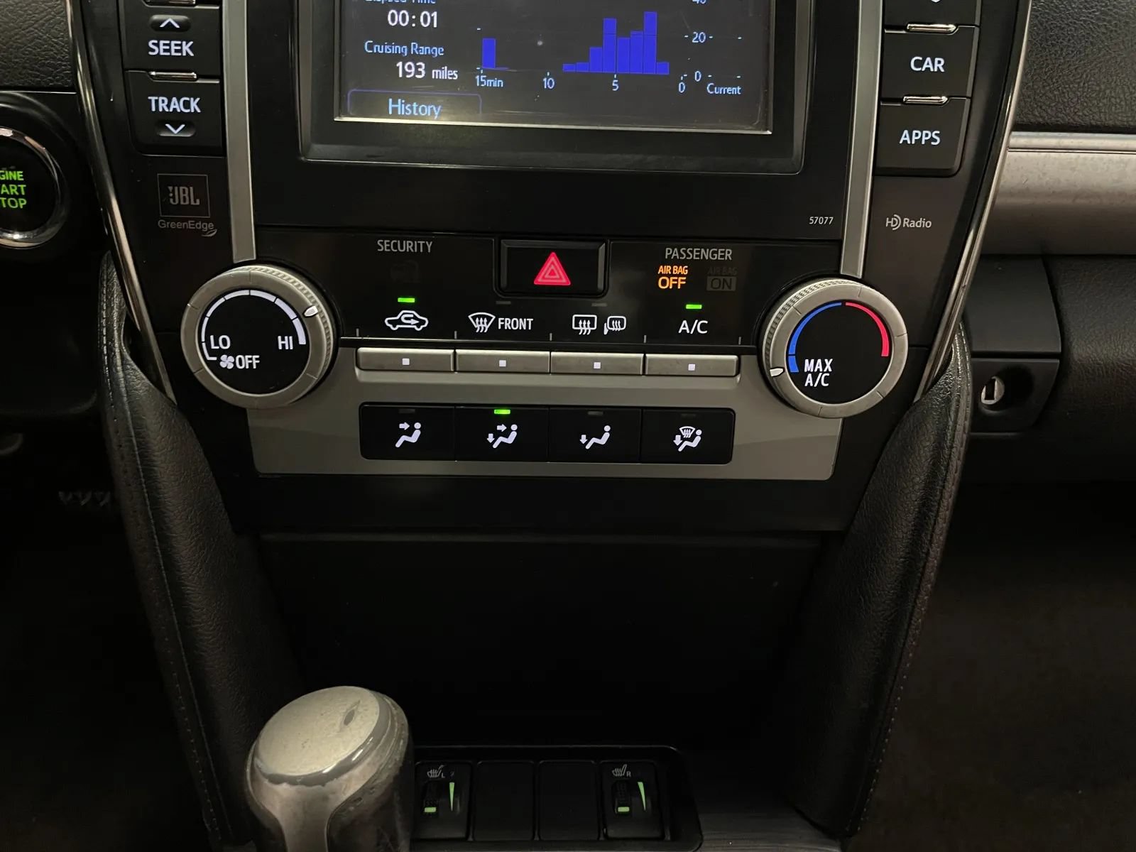 Used 2013 Toyota Camry SE w/ Leather Pkg FWD image 32