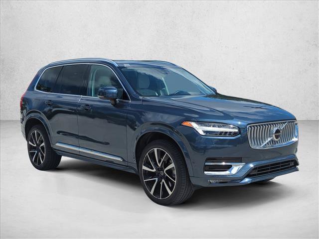 Used 2024 Volvo XC90 B5 Plus AWD/4WD image 3