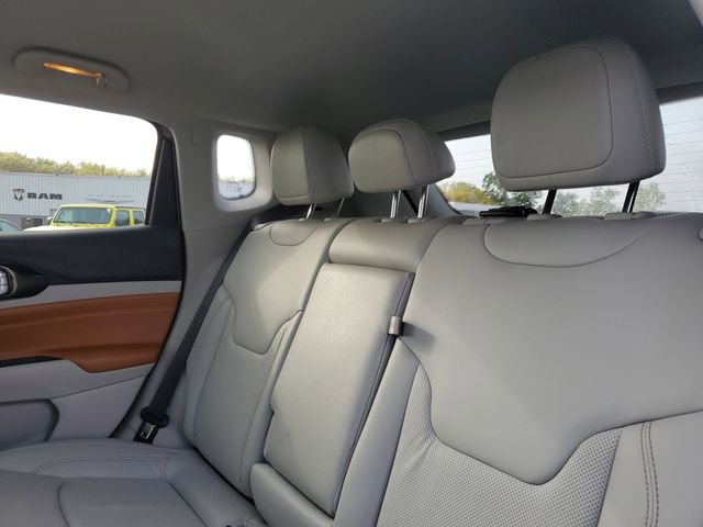 Certified 2022 Jeep Compass Limited image 26