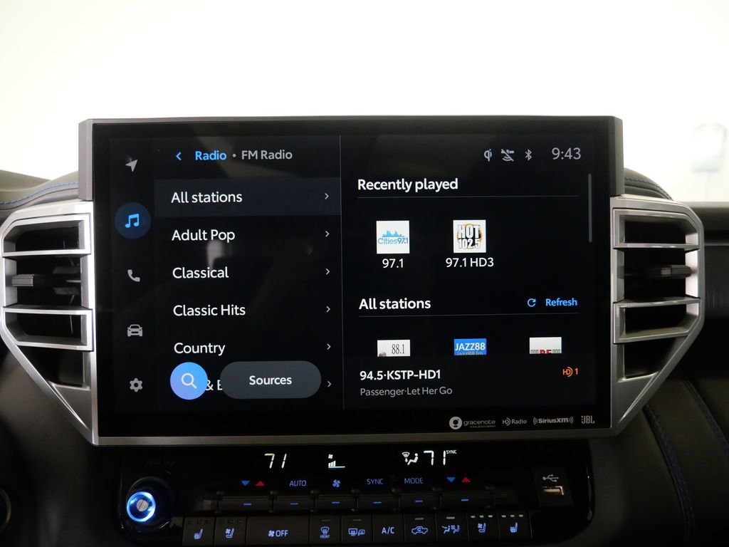 Used 2024 Toyota Tundra Platinum AWD/4WD image 21