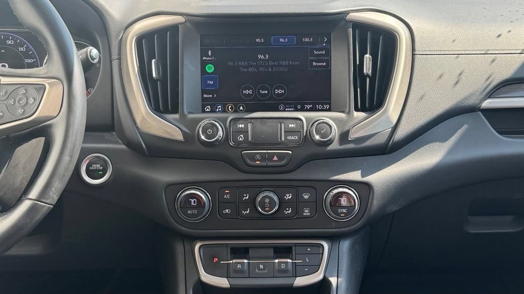 Used 2024 GMC Terrain Denali w/ Denali Premium Package AWD/4WD image 14